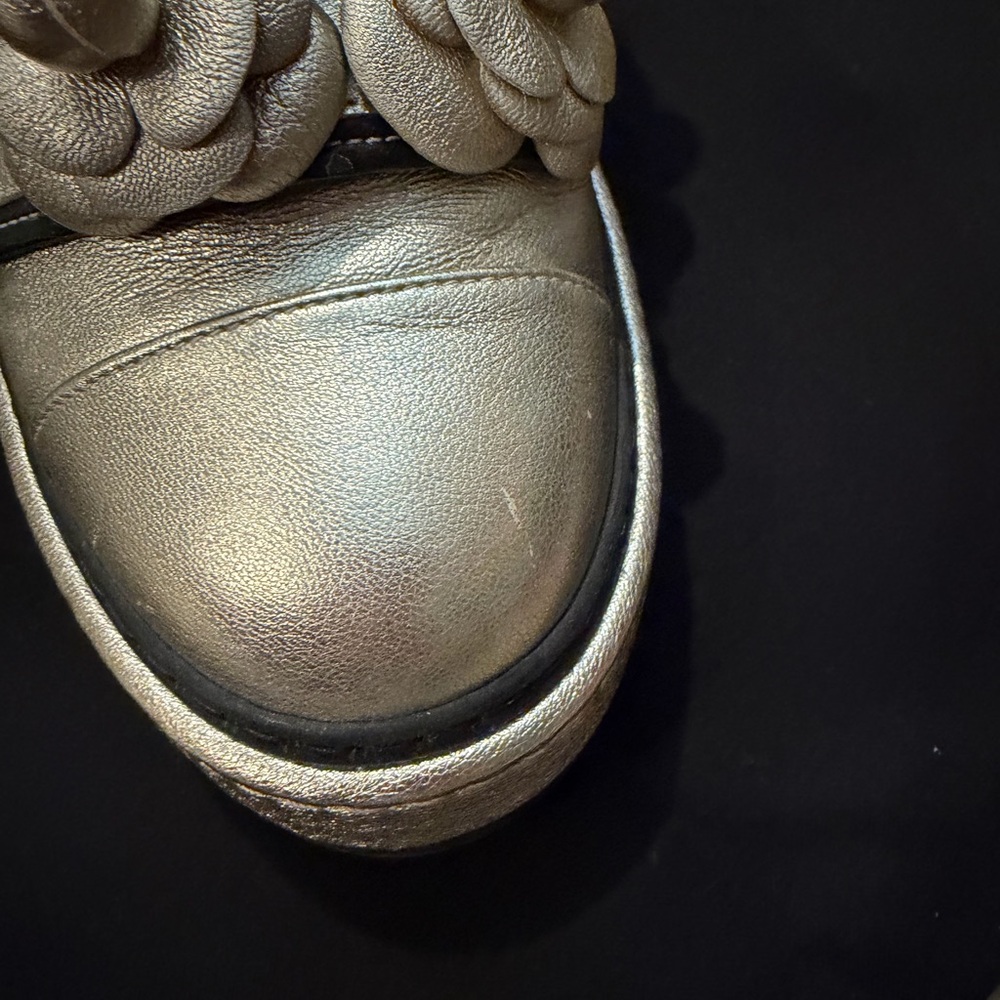 CHANEL Metallic Gold Sneakers with Floral Details - Picture 7 of 9